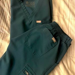 No longer needed Figs Scrubs.